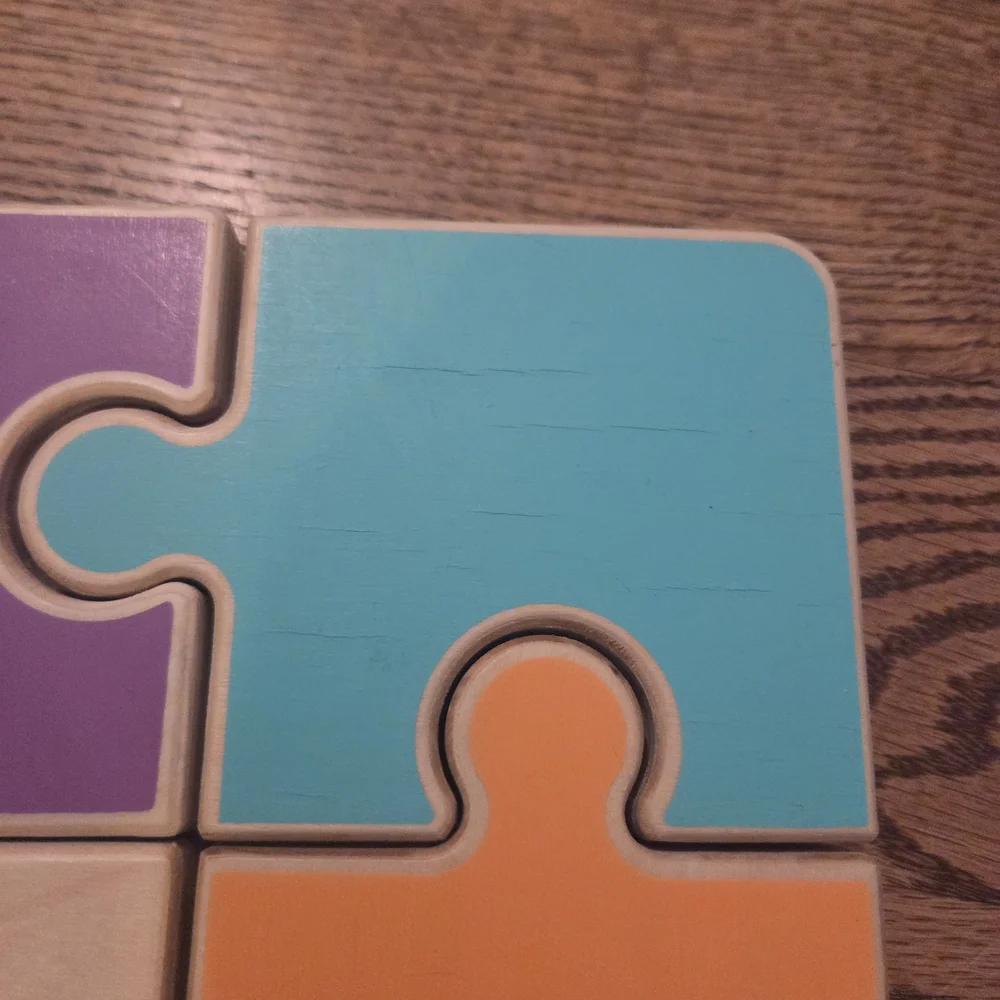 Lovevery-  Colorful Chunky Wooden Jiggsaw Puzzle